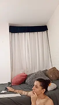 AprilRoussn Live XXX chat