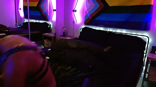 FoxxMiky7447 即時 XXX 聊天