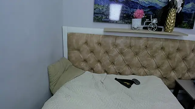 دردشة StiwenTwink الجنسية المباشرة