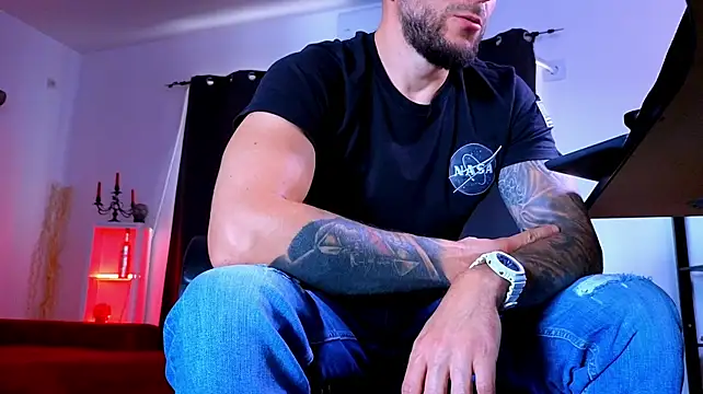 MightyAaron66 Chat XXX live