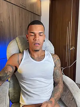 Chat XXX en directo de blackboy-strong