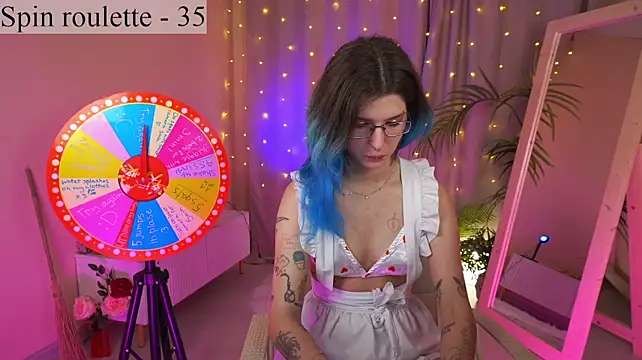 Chat +18 de Lain_Root ao vivo