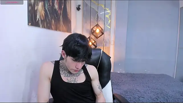Cry_thereal 即時 XXX 聊天