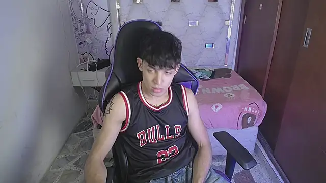Liom_Gym লাইভ XXX চ্যাট