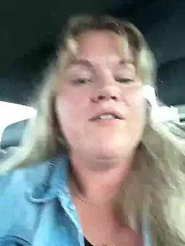 Jolina_Juice élő XXX-chatje