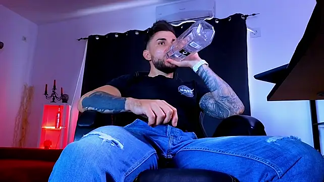 Chat XXX Live MightyAaron66