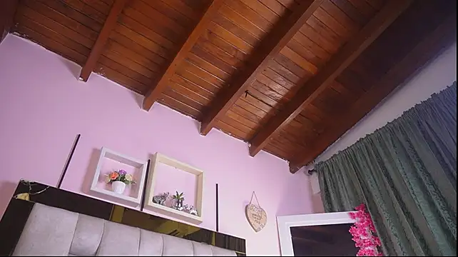 Czat XXX na żywo – sasha_brunettee
