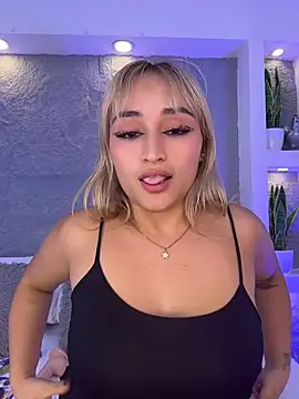 XXX chat uživo modela miavegax