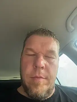 fetter_Daddy_Berlin XXX чат на живо