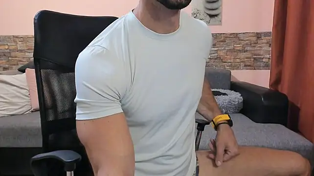 HotHunkTrainer Chat XXX live