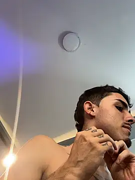 Chat XXX ao vivo de NikoStone_