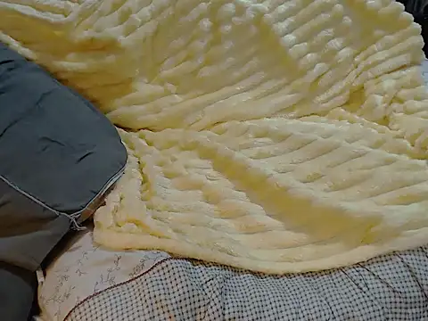 XXX chat uživo modela Trish_CurveCock