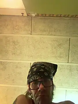 johnyupinya's Webcam Show