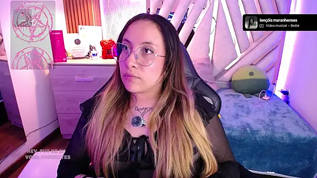 NyxAndria_1's Live XXX Chat