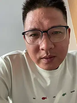 lingecome 在線直播表演