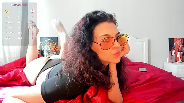 دردشة AmeliaInAmber الجنسية المباشرة