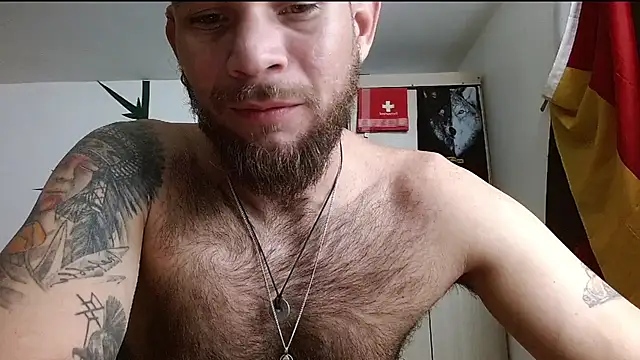 DominanThewolff: онлайн-секс-чат