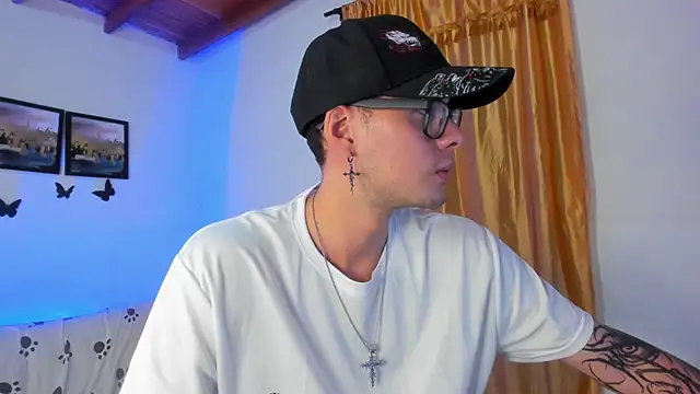XXX chat uživo modela Vlad__night