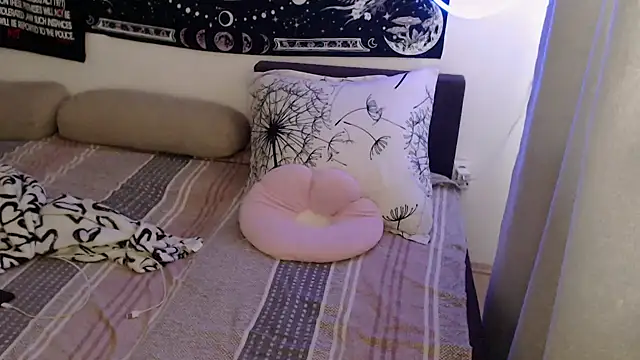 AlienforTwenty – Naživo XXX chat