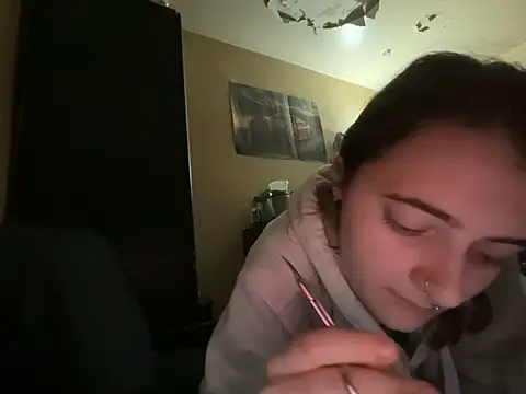 צ'אט XXX בשידור חי של Snowbunnycake_131