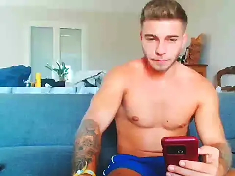 Elkafit28 Chat XXX live