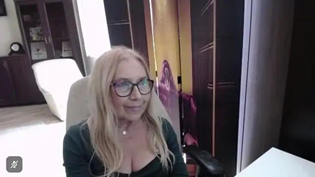 sofia_xkiss: απευθείας συνομιλία ΧΧΧ