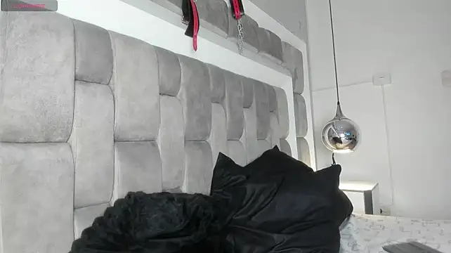 Chat XXX en directo de LucasThomson_