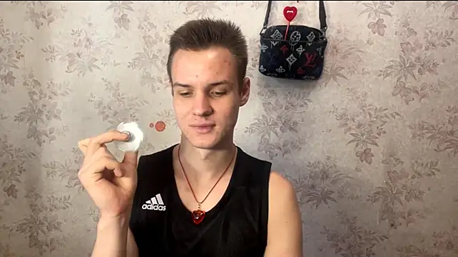 Živý XXX chat BigBabyMax