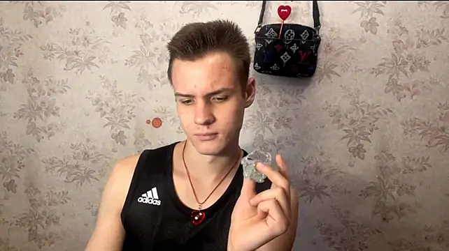 BigBabyMax Chat XXX live