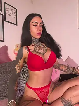 Chat XXX en directo de Fiona_inked