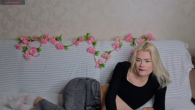 Chatroom XXX en direct de blondymoor