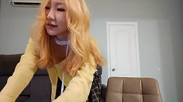 IoneGray Live XXX-chat