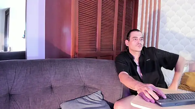 XXX chat uživo modela Cristian_blaze