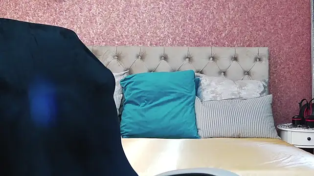 צ'אט XXX בשידור חי של KalystaSwiss