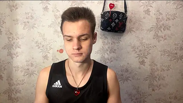 Živý XXX chat BigBabyMax