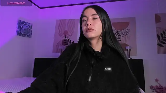 samy_lewis' Live XXX Chat