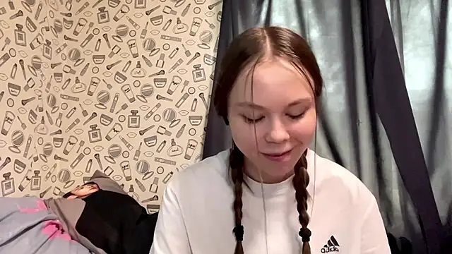 Czat XXX na żywo – SunkShigella