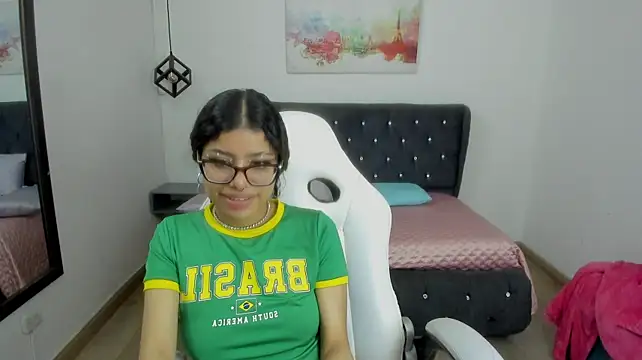 Issaa_Tyler – Naživo XXX chat