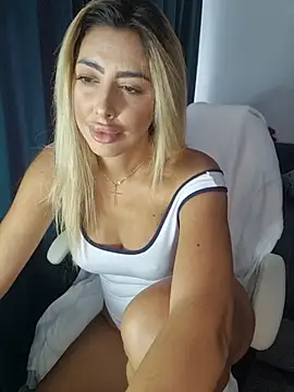 BloomTemptation Chat XXX live