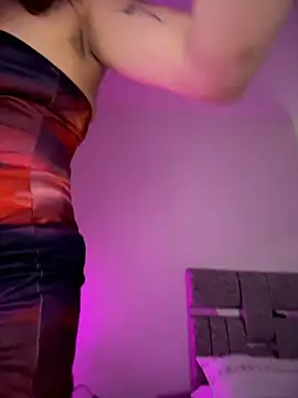 saracaball_ élő XXX-chatje
