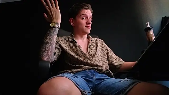 FelixStarkk 라이브 XXX 채팅