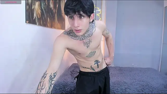 Chatroom XXX en direct de Cry_thereal
