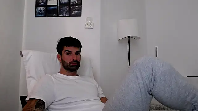 Verycutex Chat XXX live