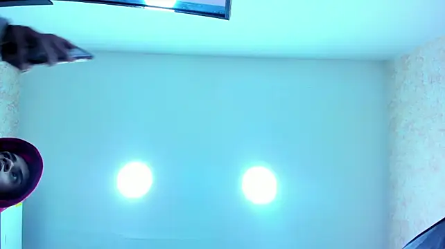 XXX chat uživo modela Miiahbunny_