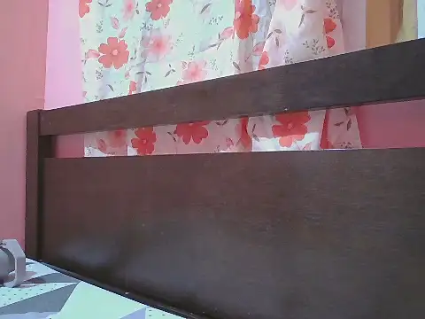 دردشة UrHotBabexxx الجنسية المباشرة