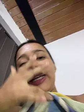 XXX chat uživo modela BellaGaitan