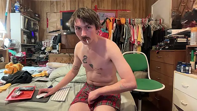 Pokazy przed kamerką – camboydigital