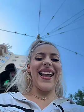 IveySin Chat XXX live