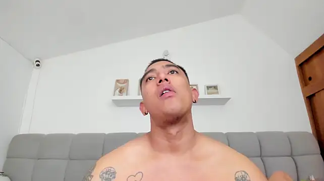 erotic_sins élő XXX-chatje