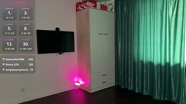 PalmiraJaussenのライブXXXチャット
